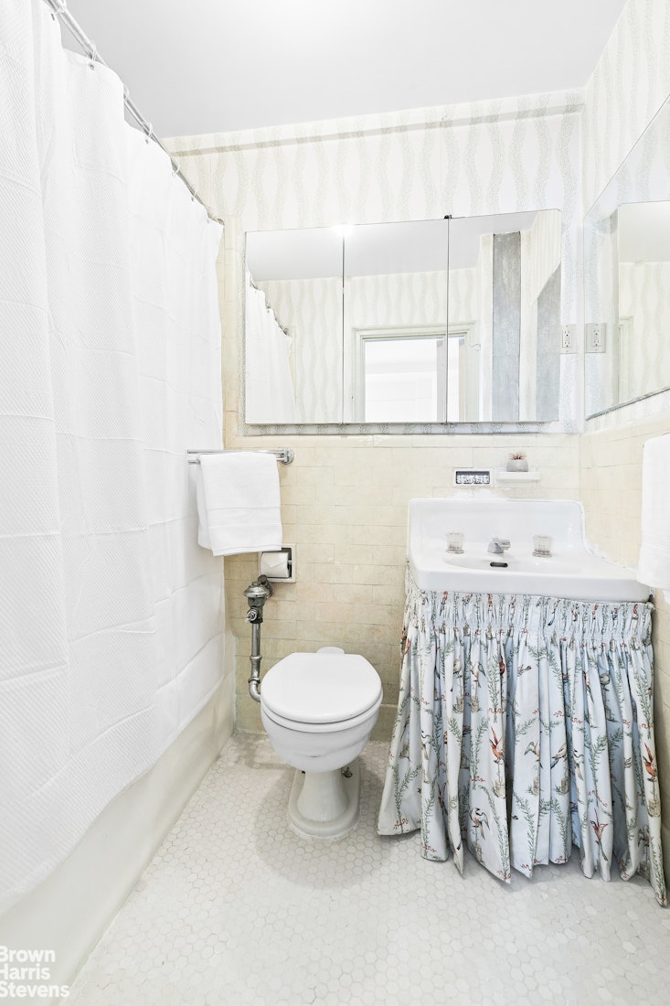 40 W 72ND Street 81B