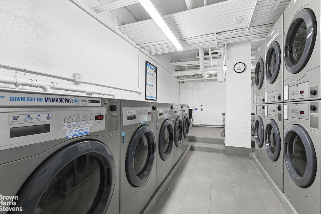 40 W 72ND Street 81B