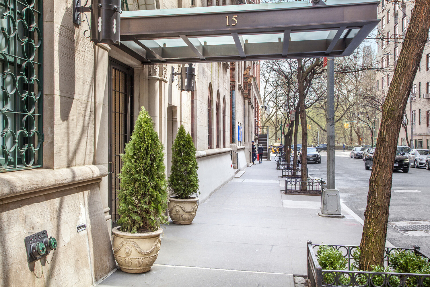 15 W 63RD Street 23B