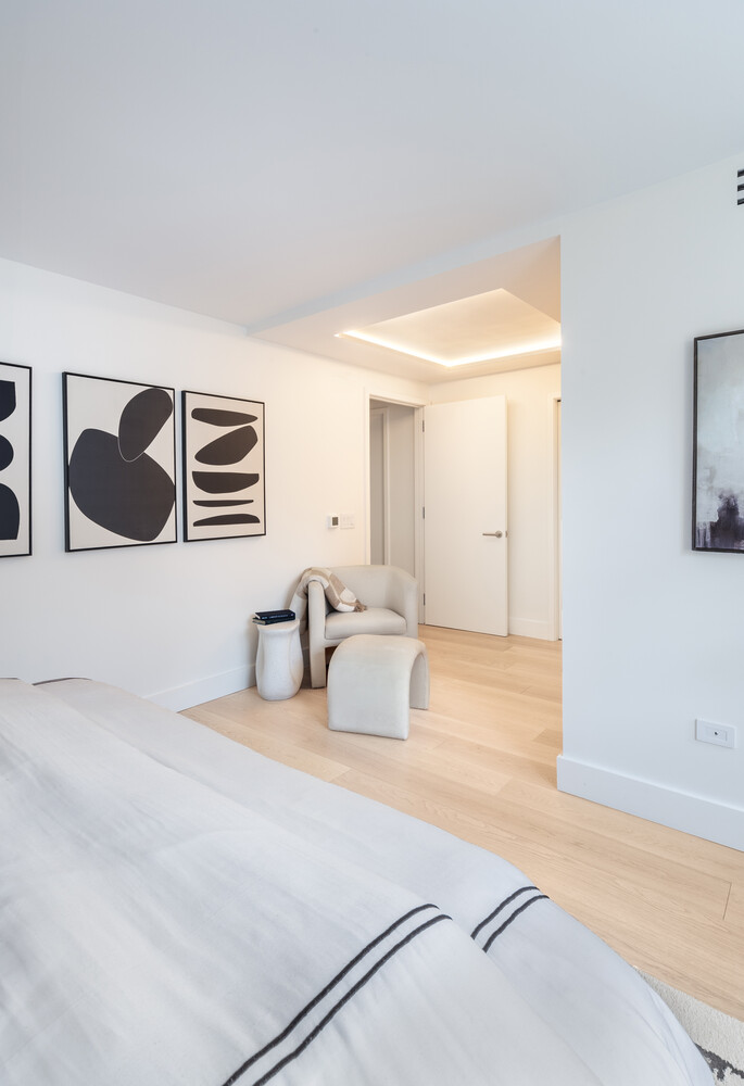 100 W 93RD Street 9F