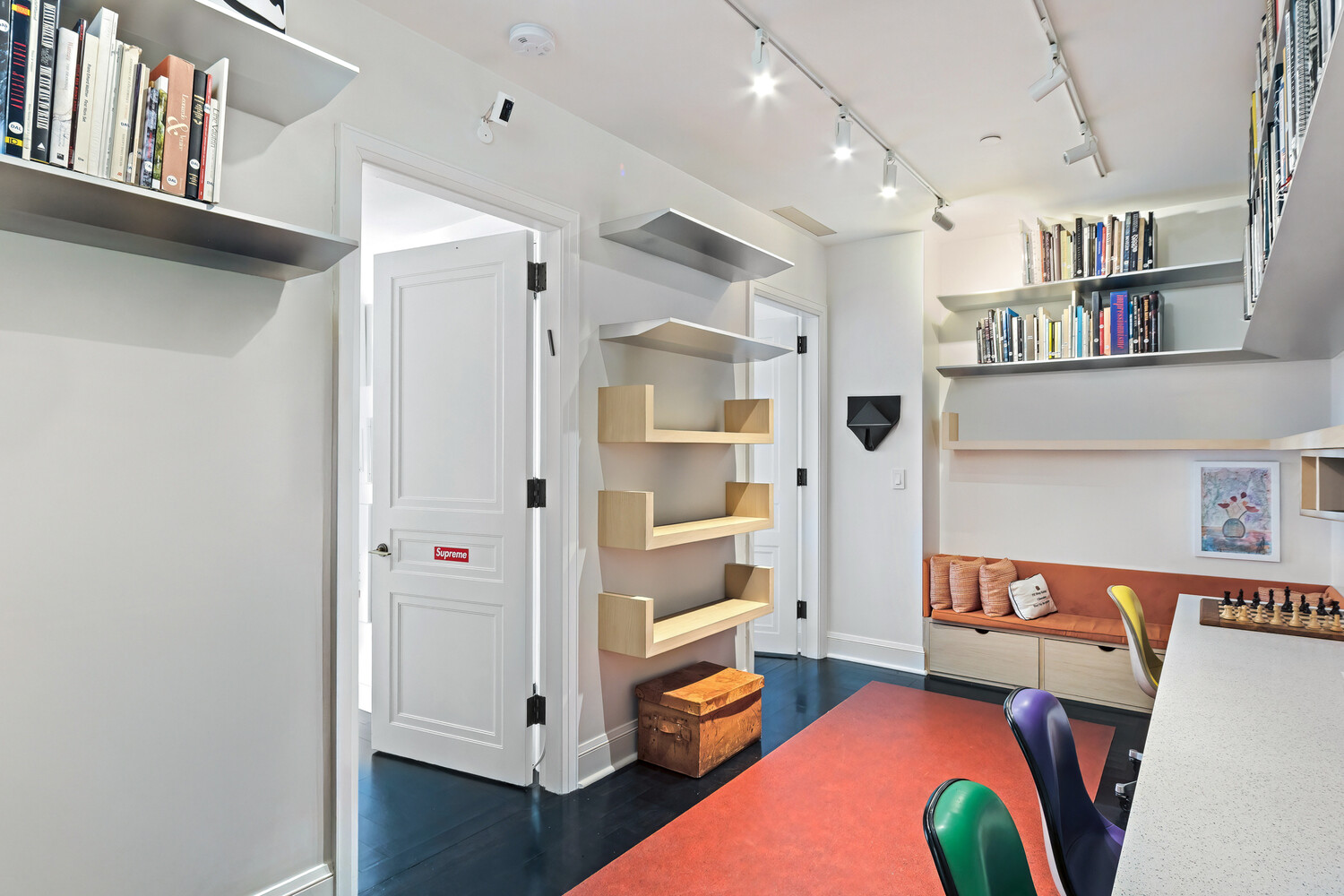 170 E END Avenue 8EF