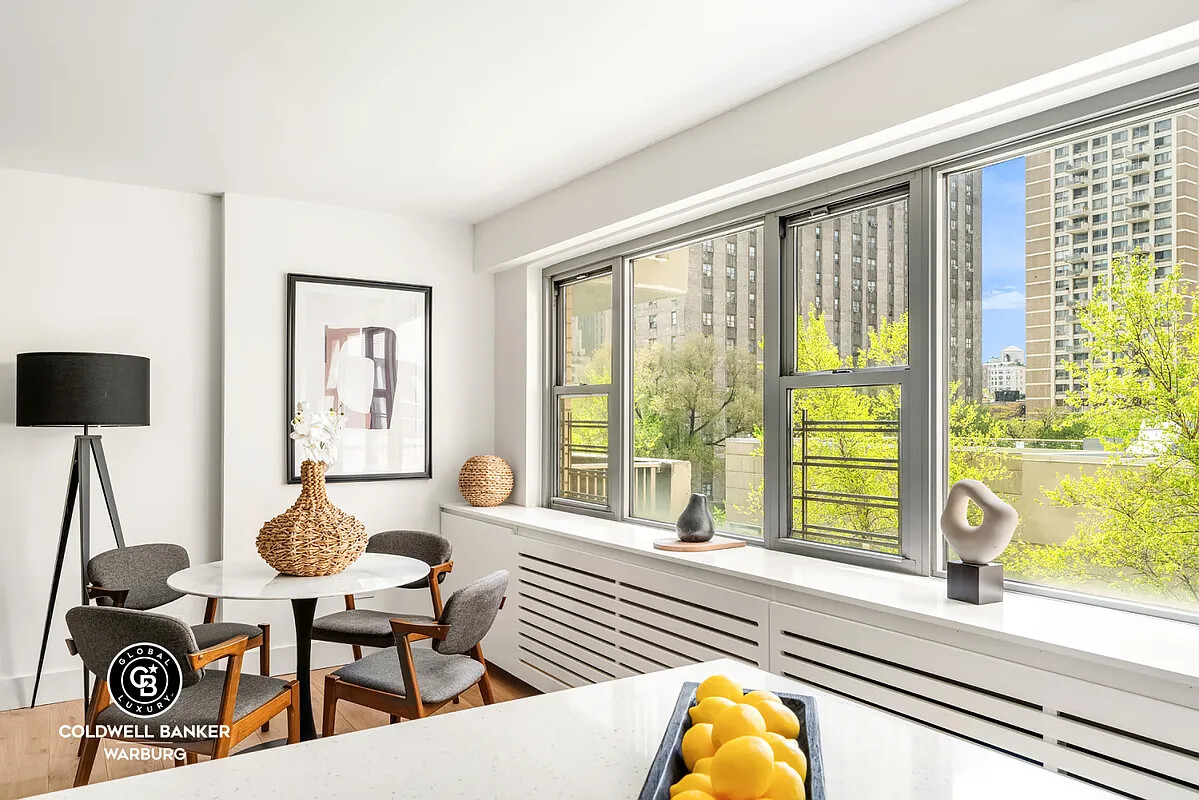 100 W 93RD Street 11K