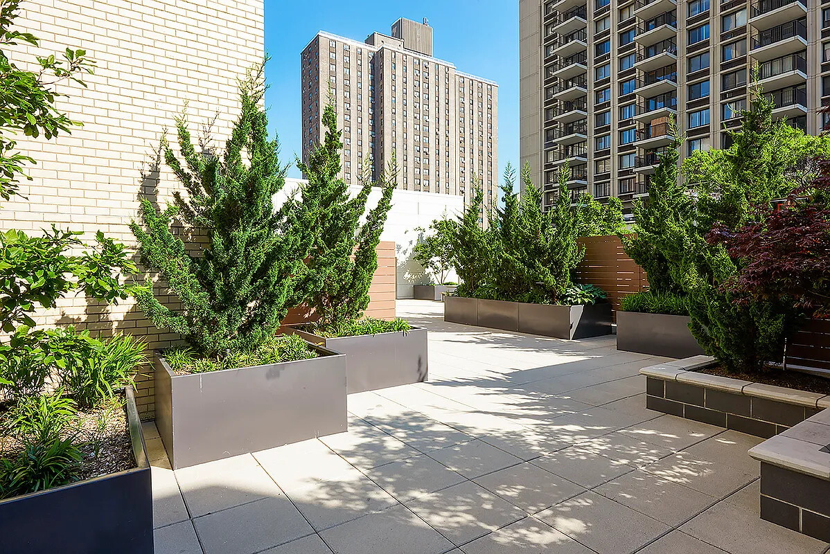 100 W 93RD Street 11K