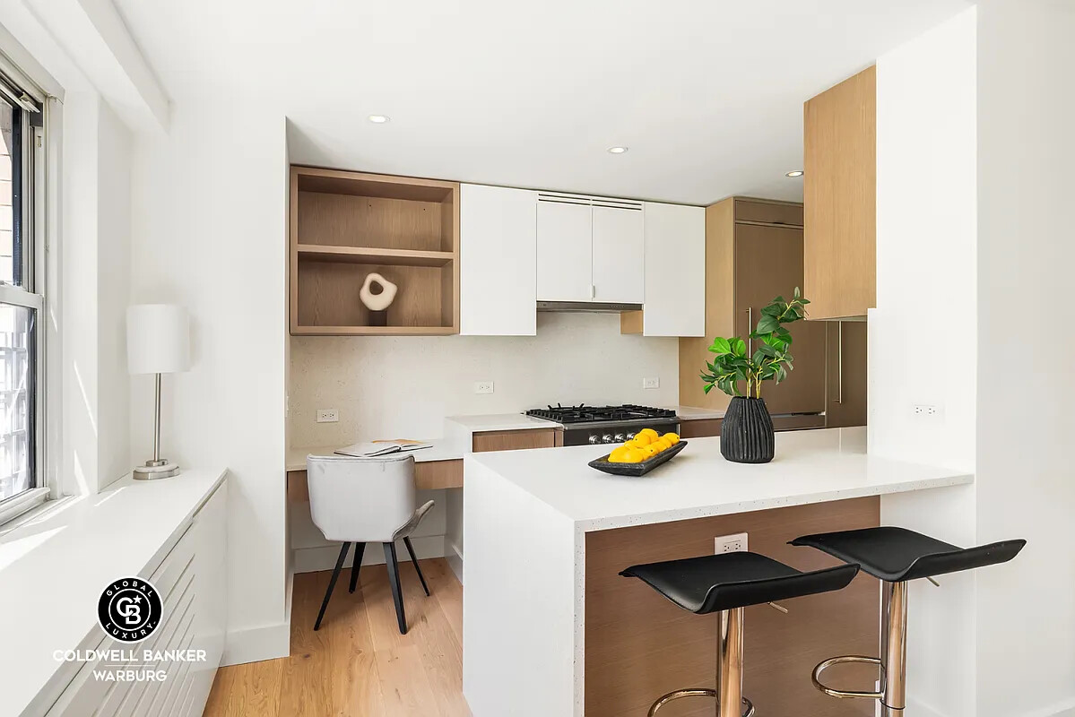 100 W 93RD Street 11K