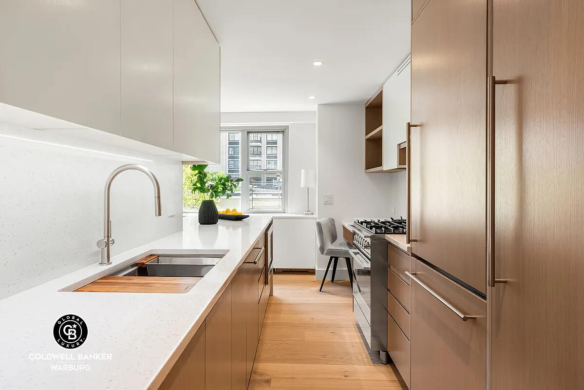 100 W 93RD Street 11K