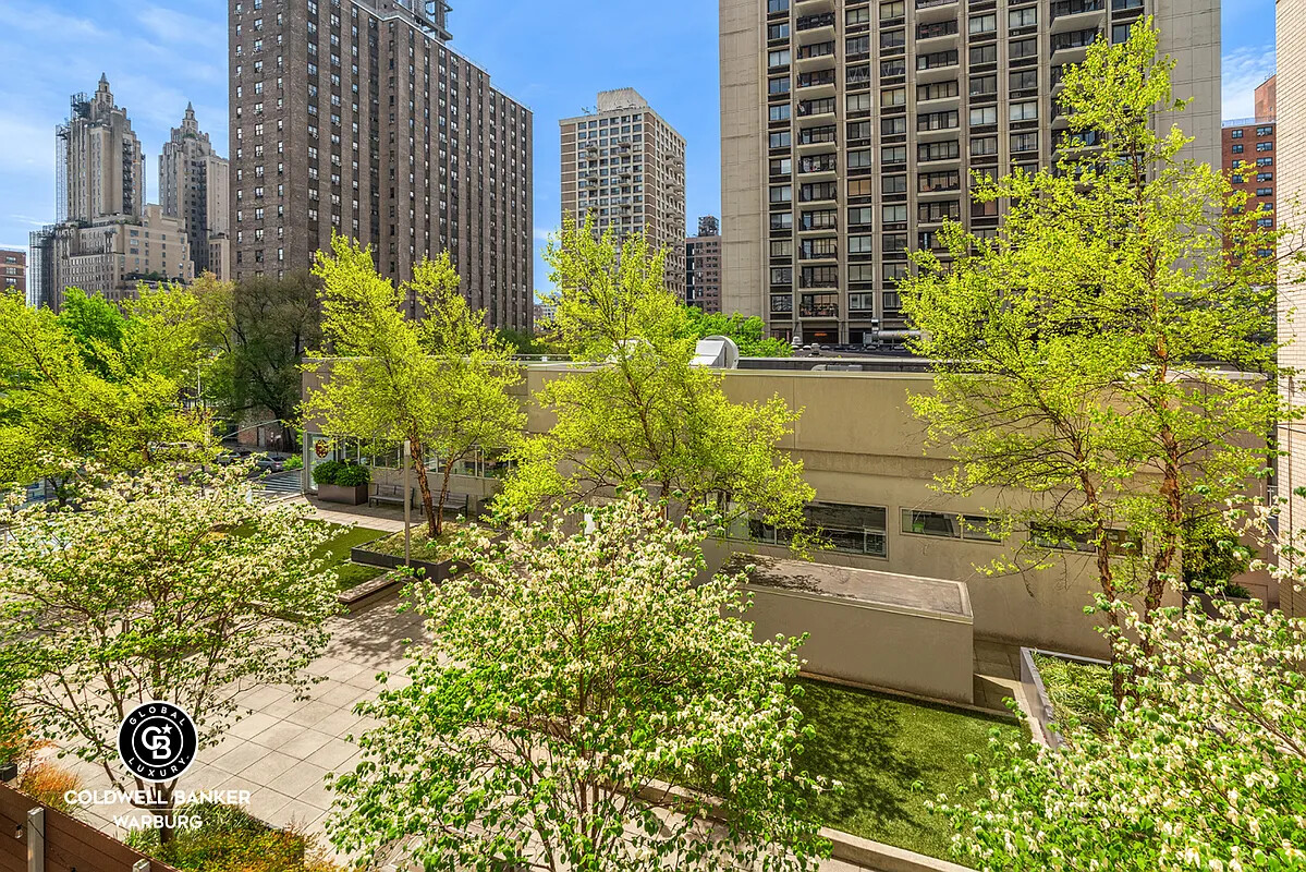 100 W 93RD Street 11K