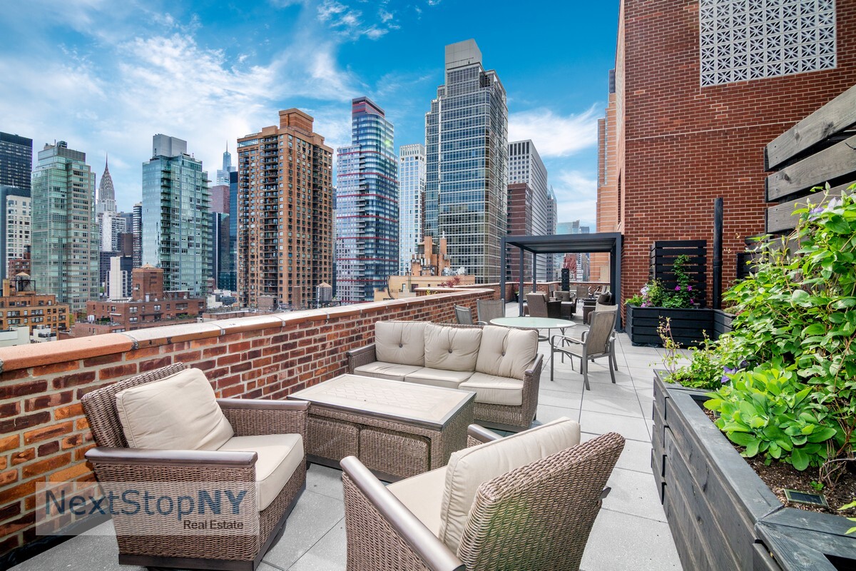333 E 55TH Street 9D
