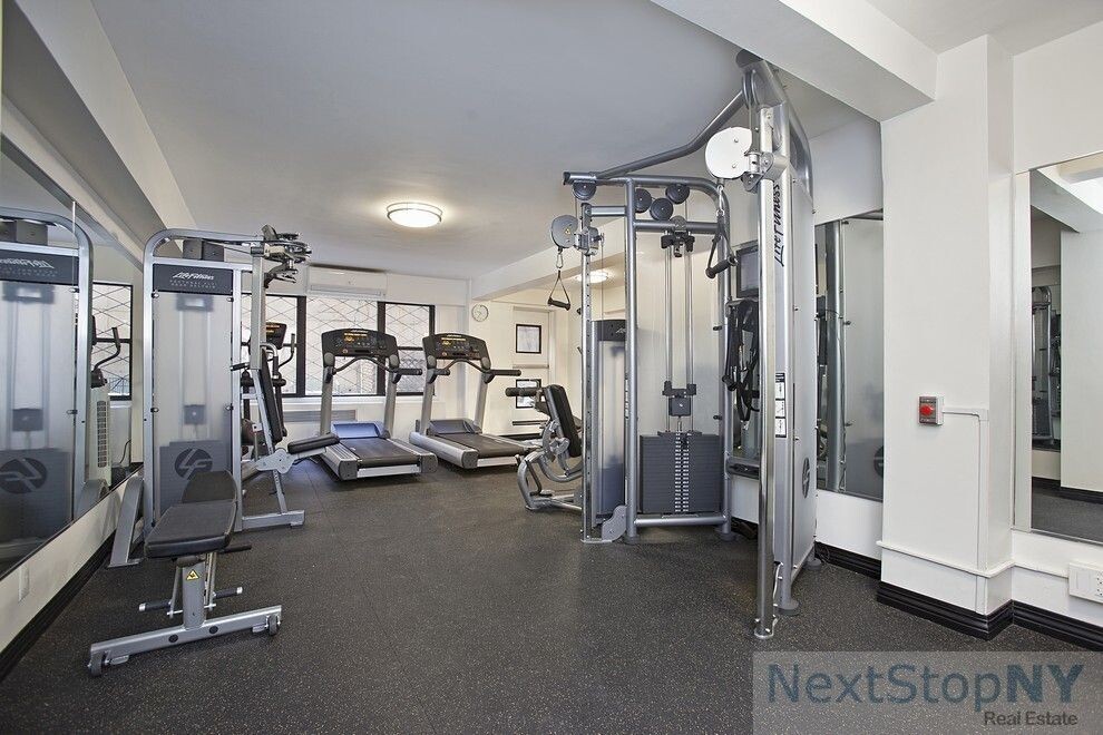 333 E 55TH Street 9D