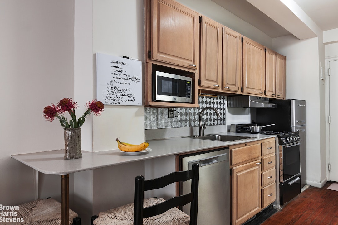 433 W 34TH Street 5M