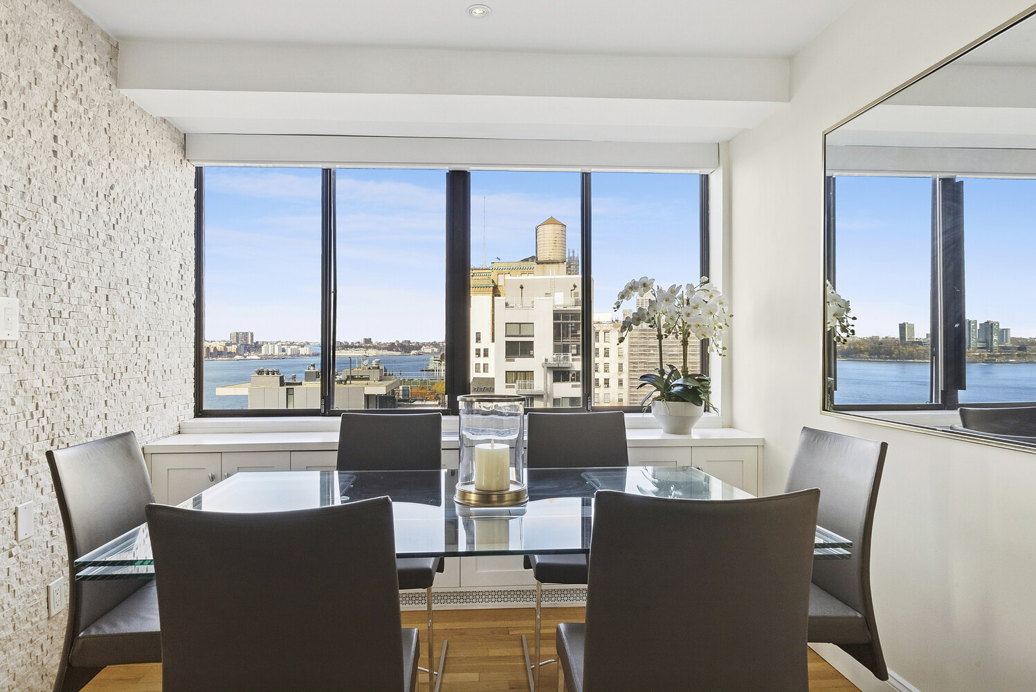 366 W 11TH Street PH12F