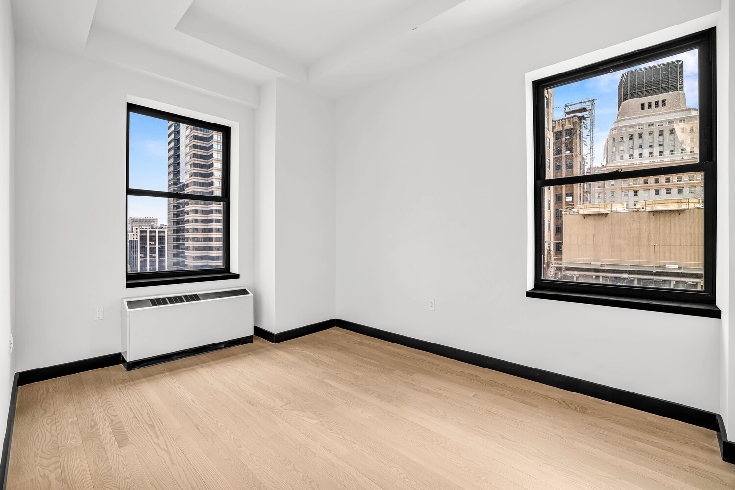 20 PINE Street 2907