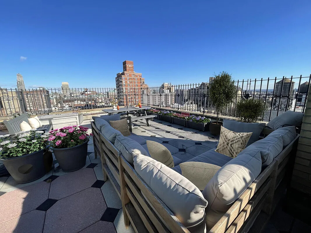 535 W 110TH Street 15B