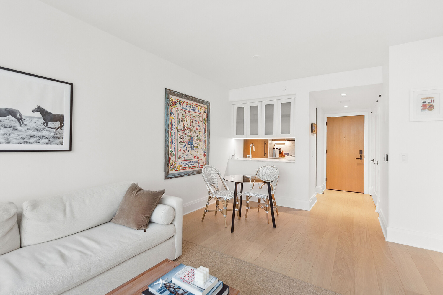 210 WARREN Street 5C