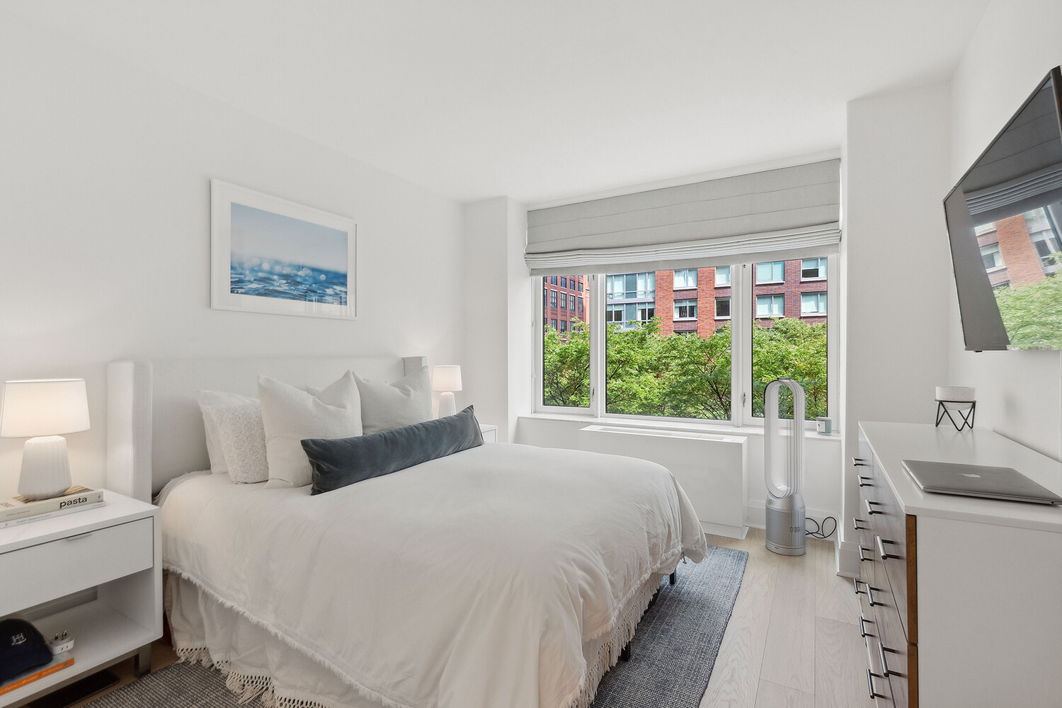 210 WARREN Street 5C