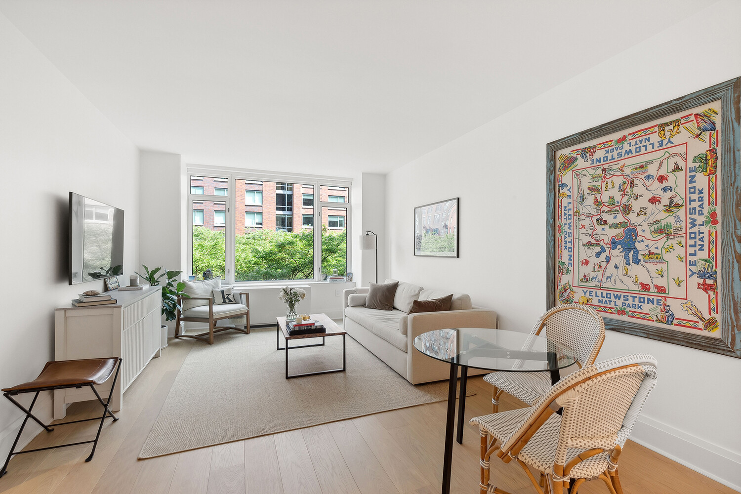 210 WARREN Street 5C