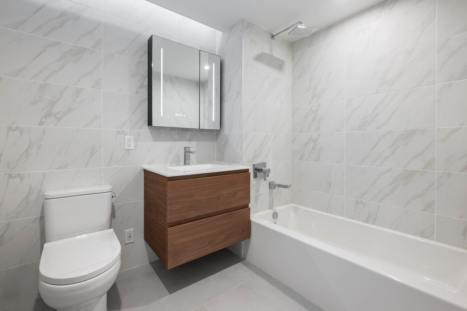 144-49 NORTHERN Boulevard 203