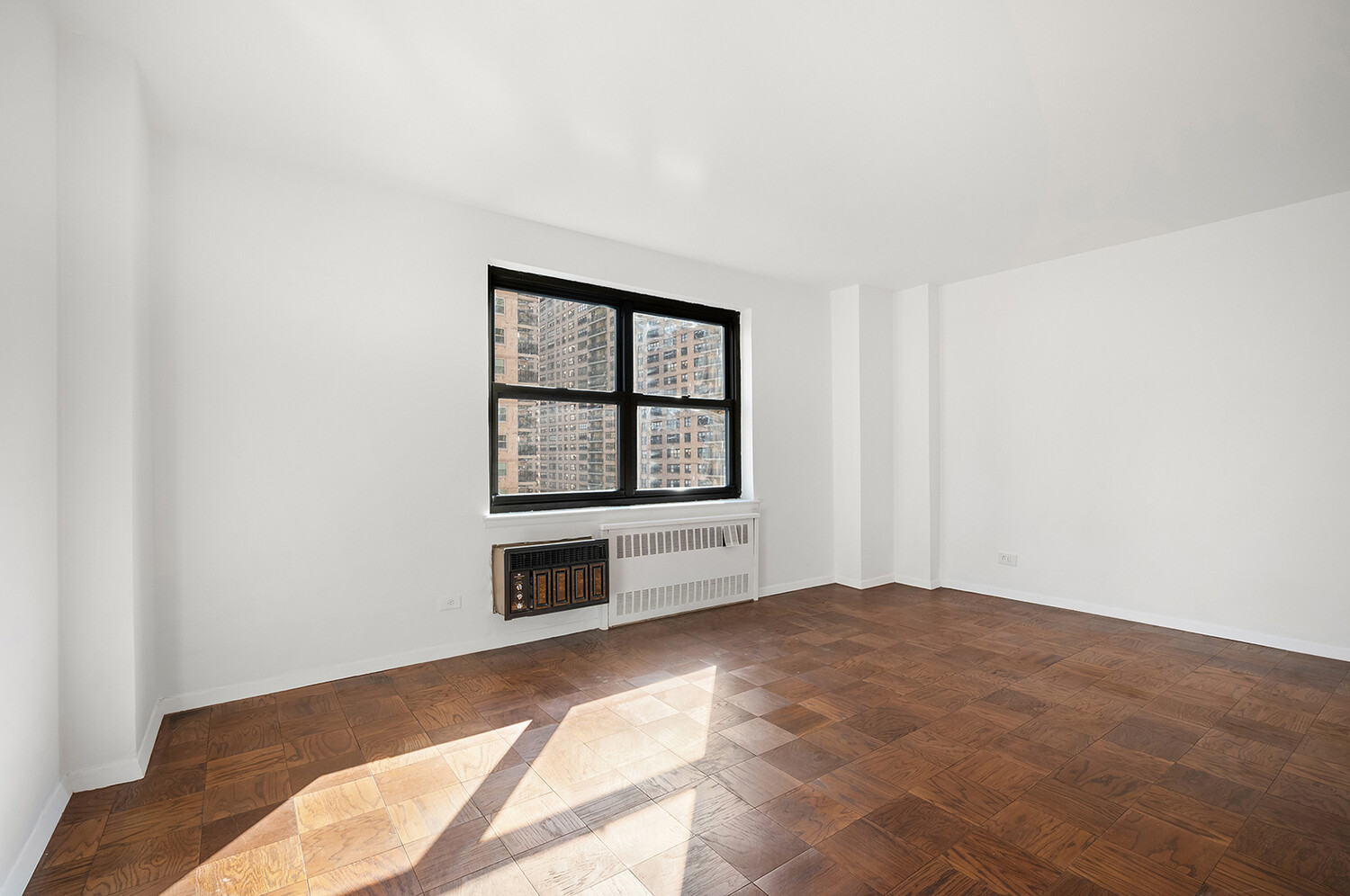 165 W END Avenue 15J