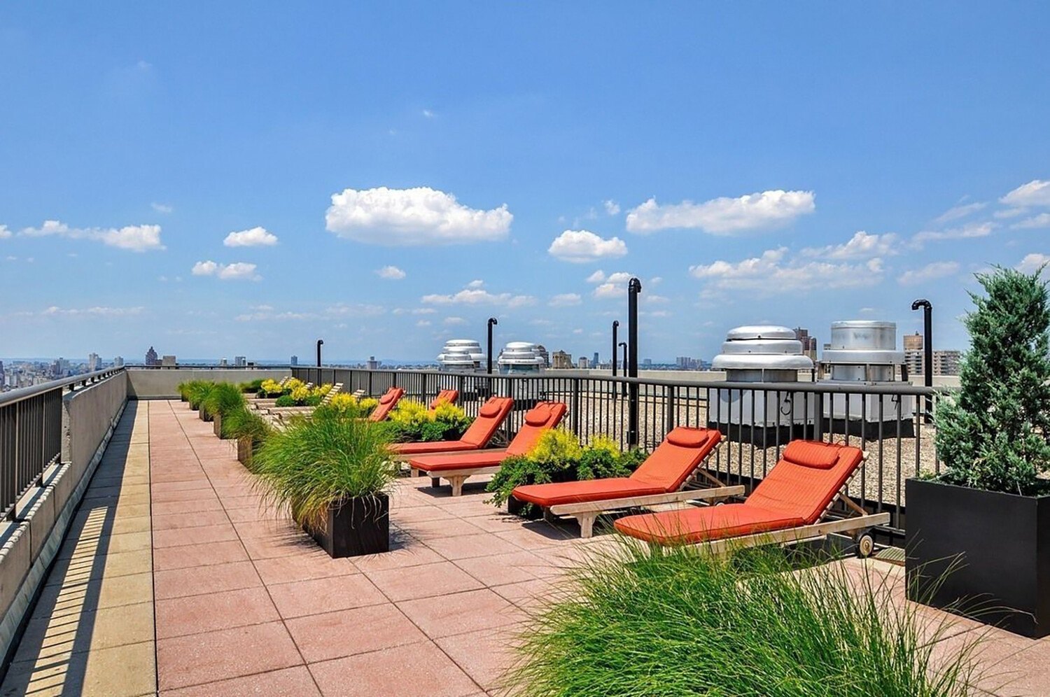 301 E 79TH Street 15N