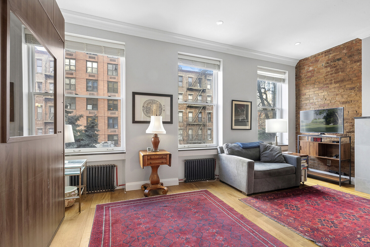 459 W 47TH Street 2R