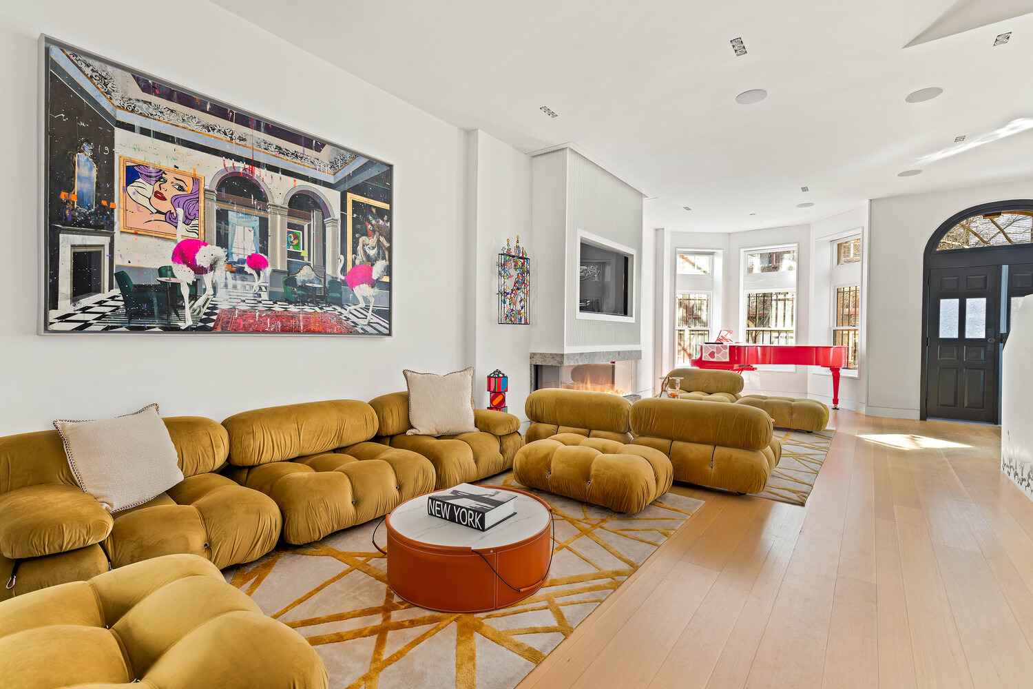 163 W 76TH Street