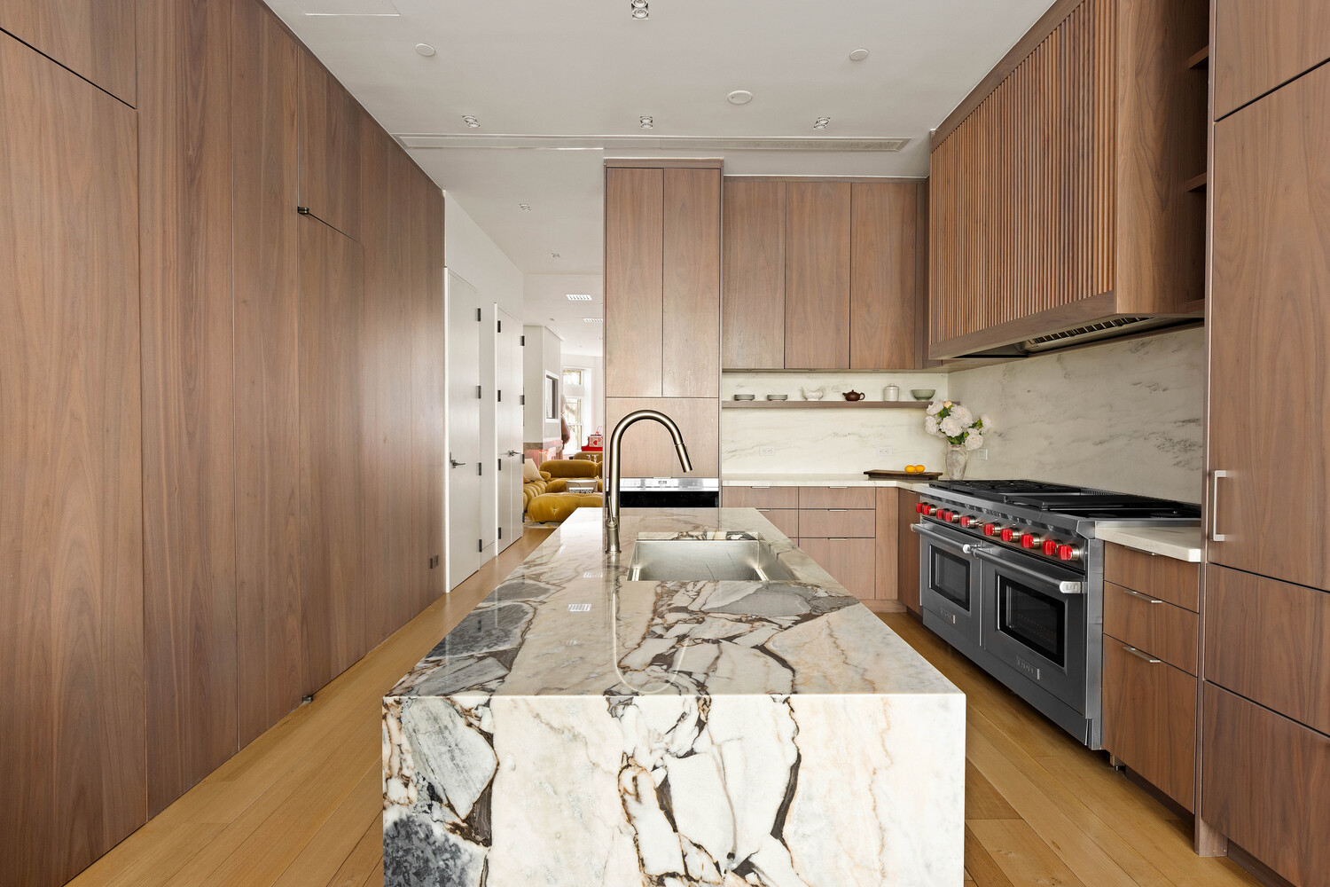 163 W 76TH Street