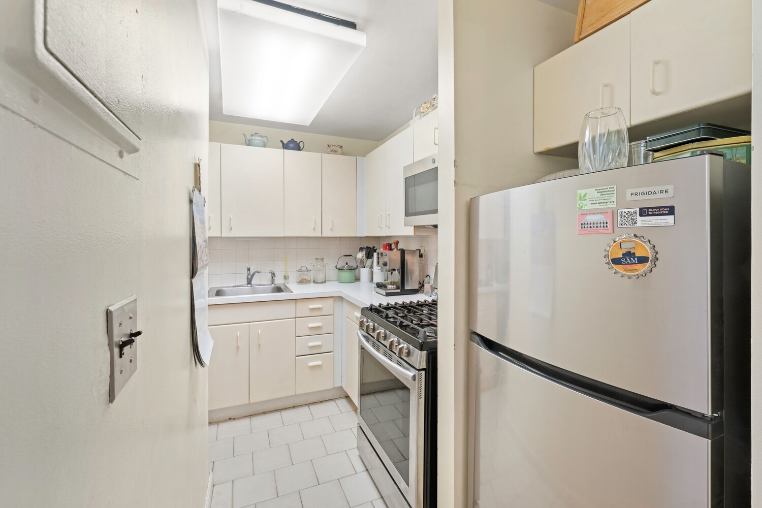 77 HORATIO Street 3A