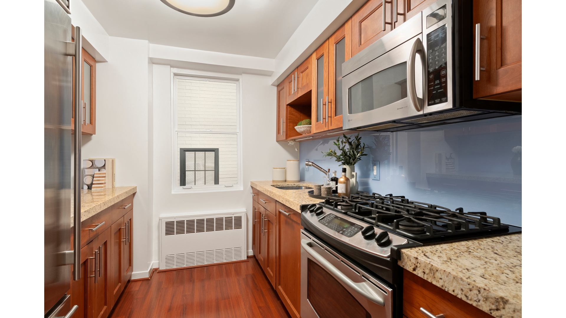 900 PARK Avenue 5E