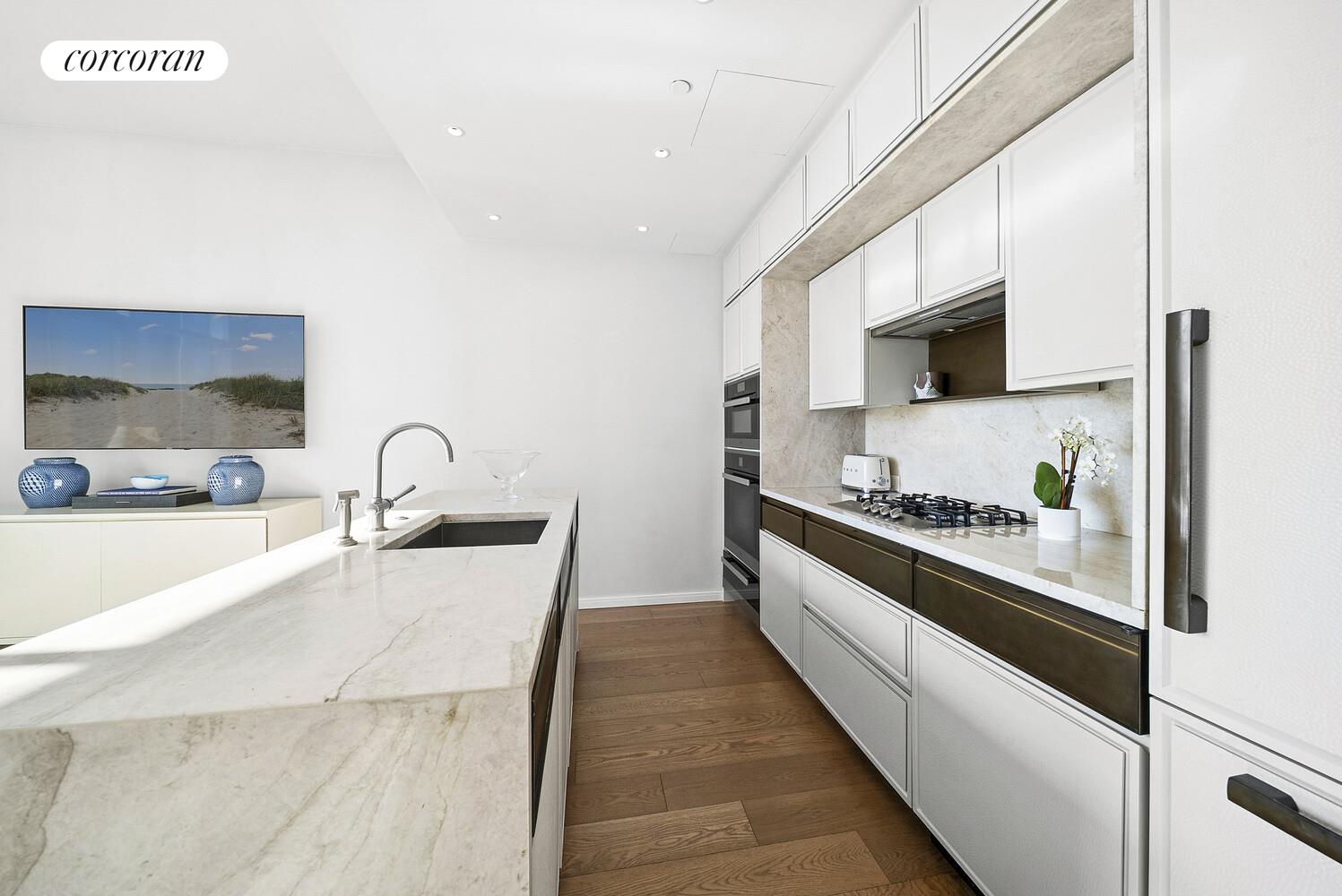 5 BEEKMAN Street 24C