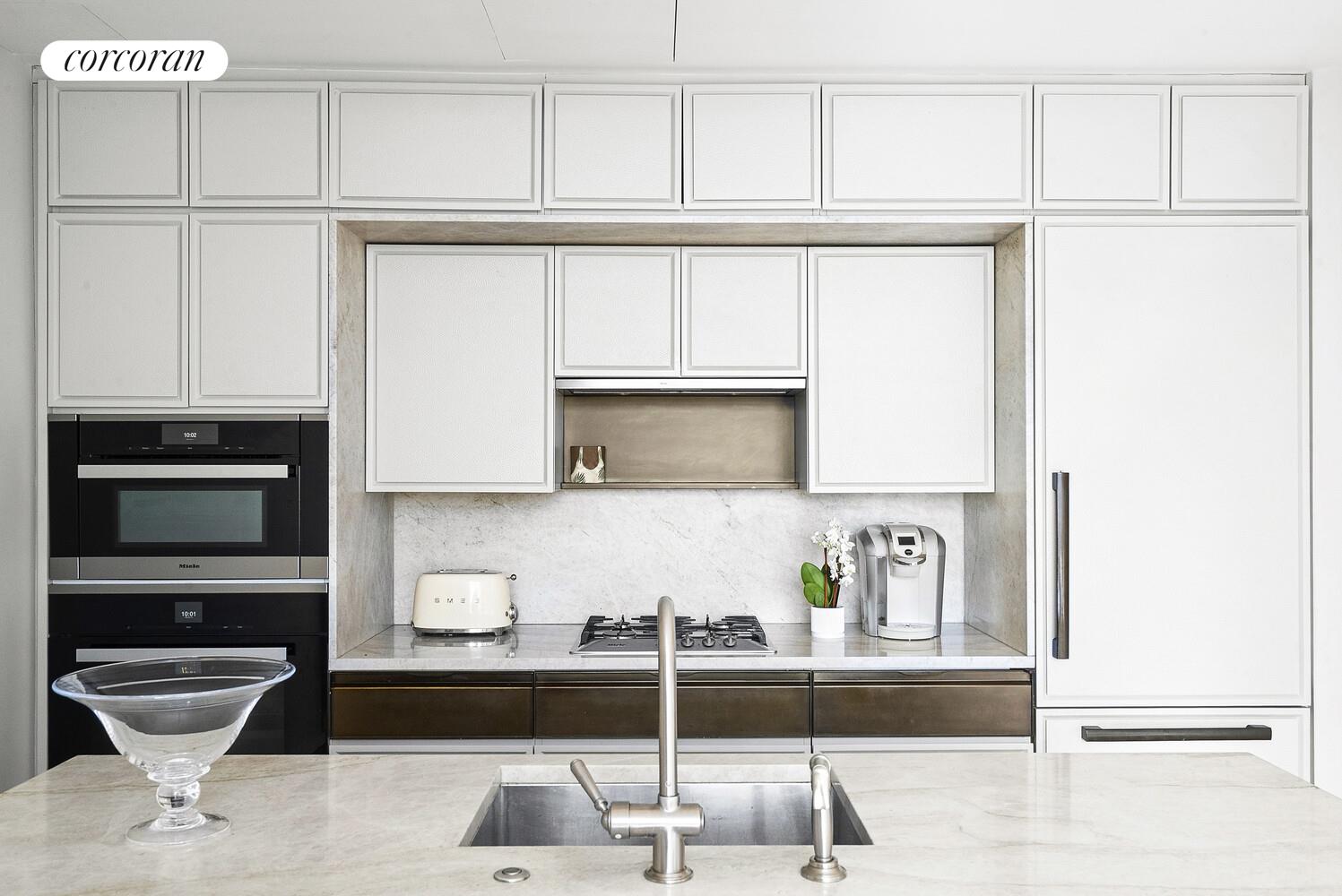 5 BEEKMAN Street 24C