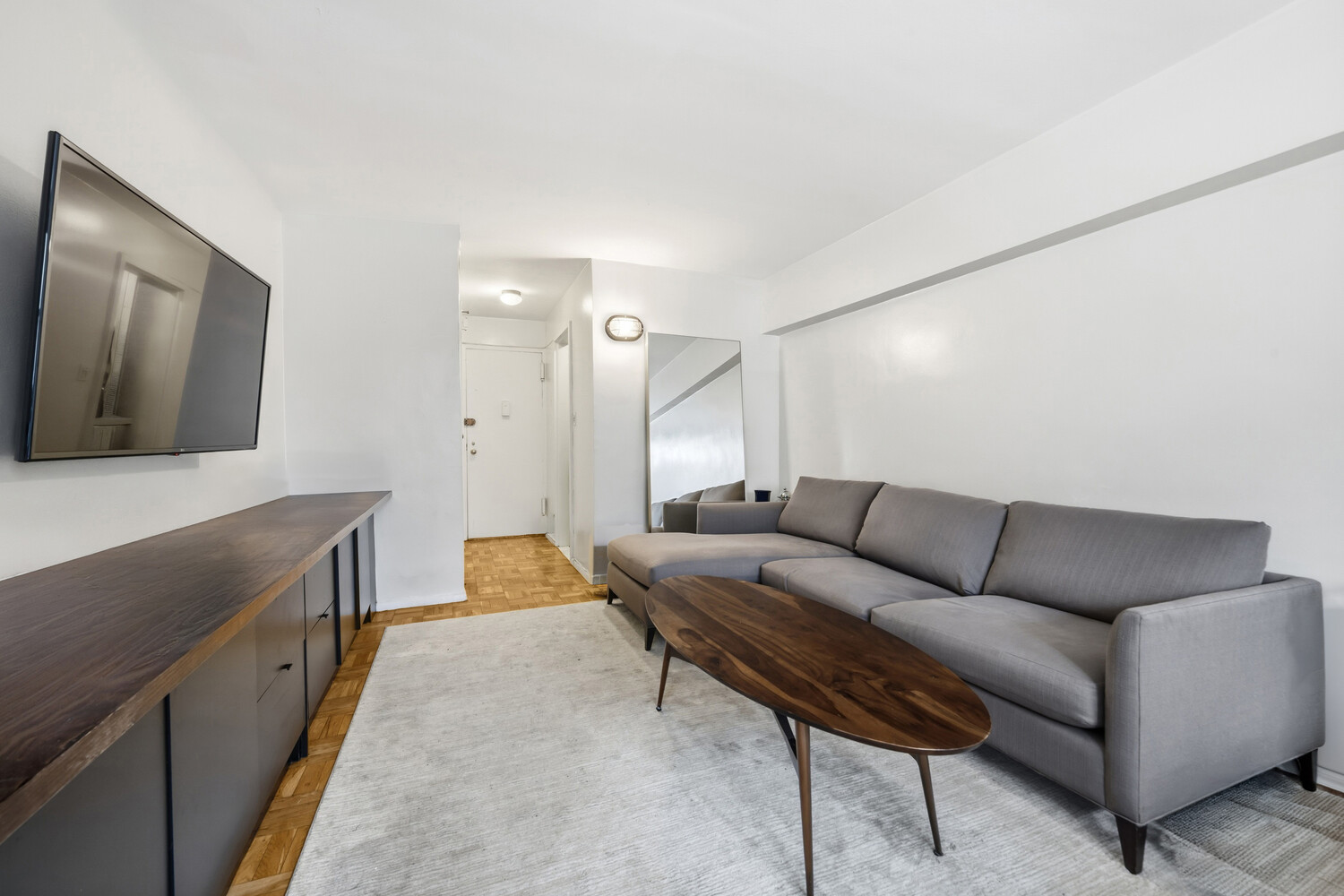 25 W 13TH Street 1HN