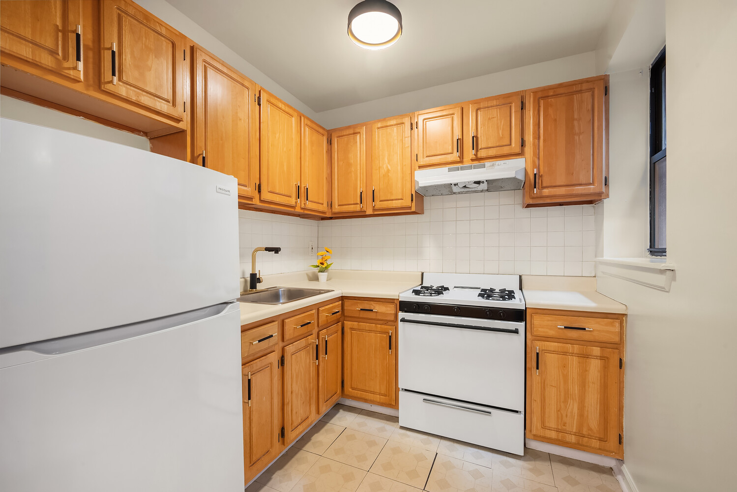 78 E 127TH Street 19A
