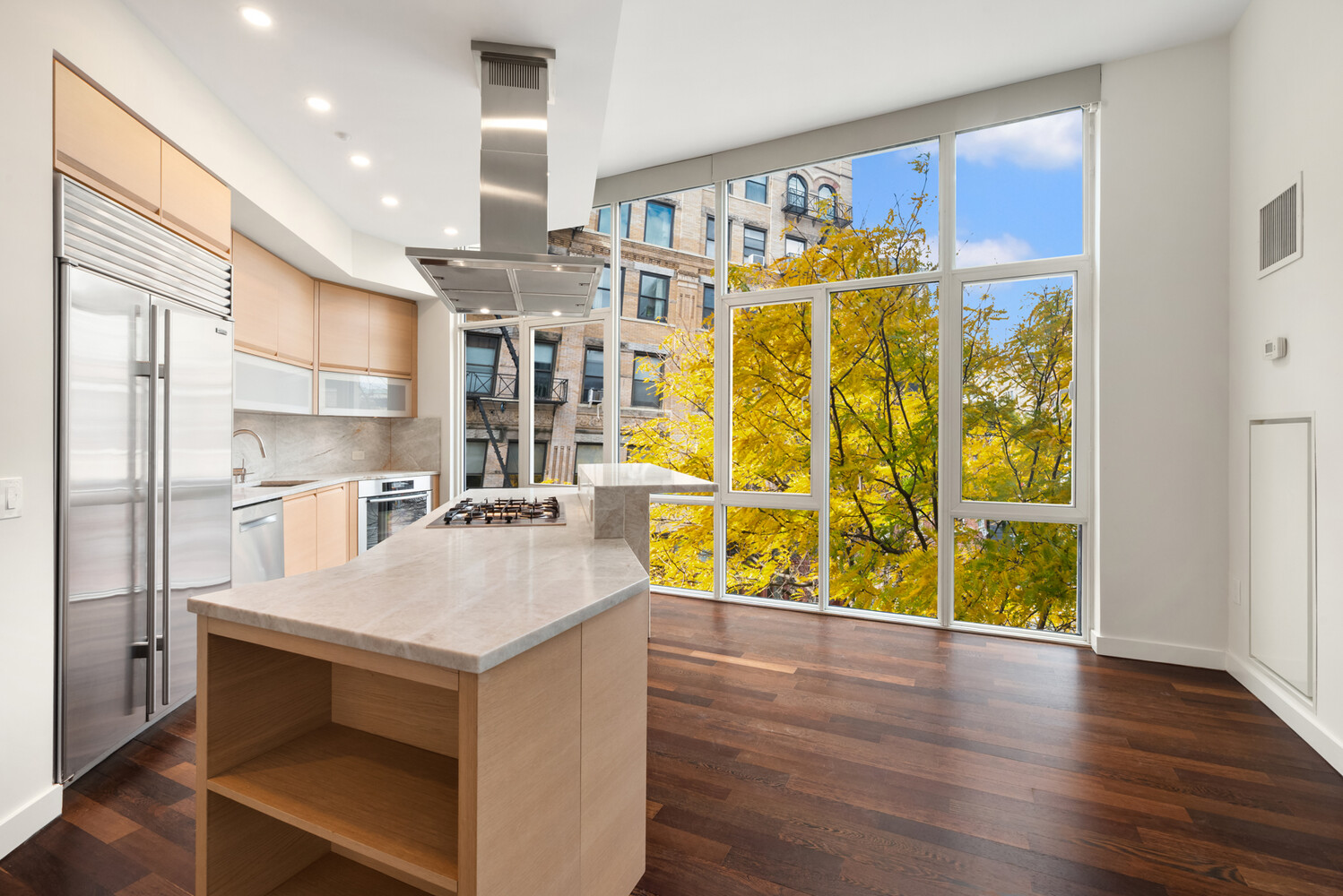 475 GREENWICH Street 2B