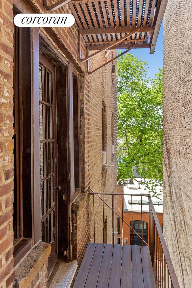 76 REMSEN Street 5D