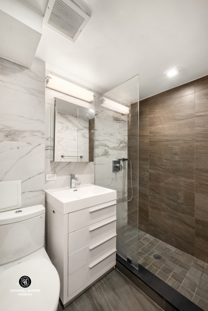 25 TUDOR CITY Place 616