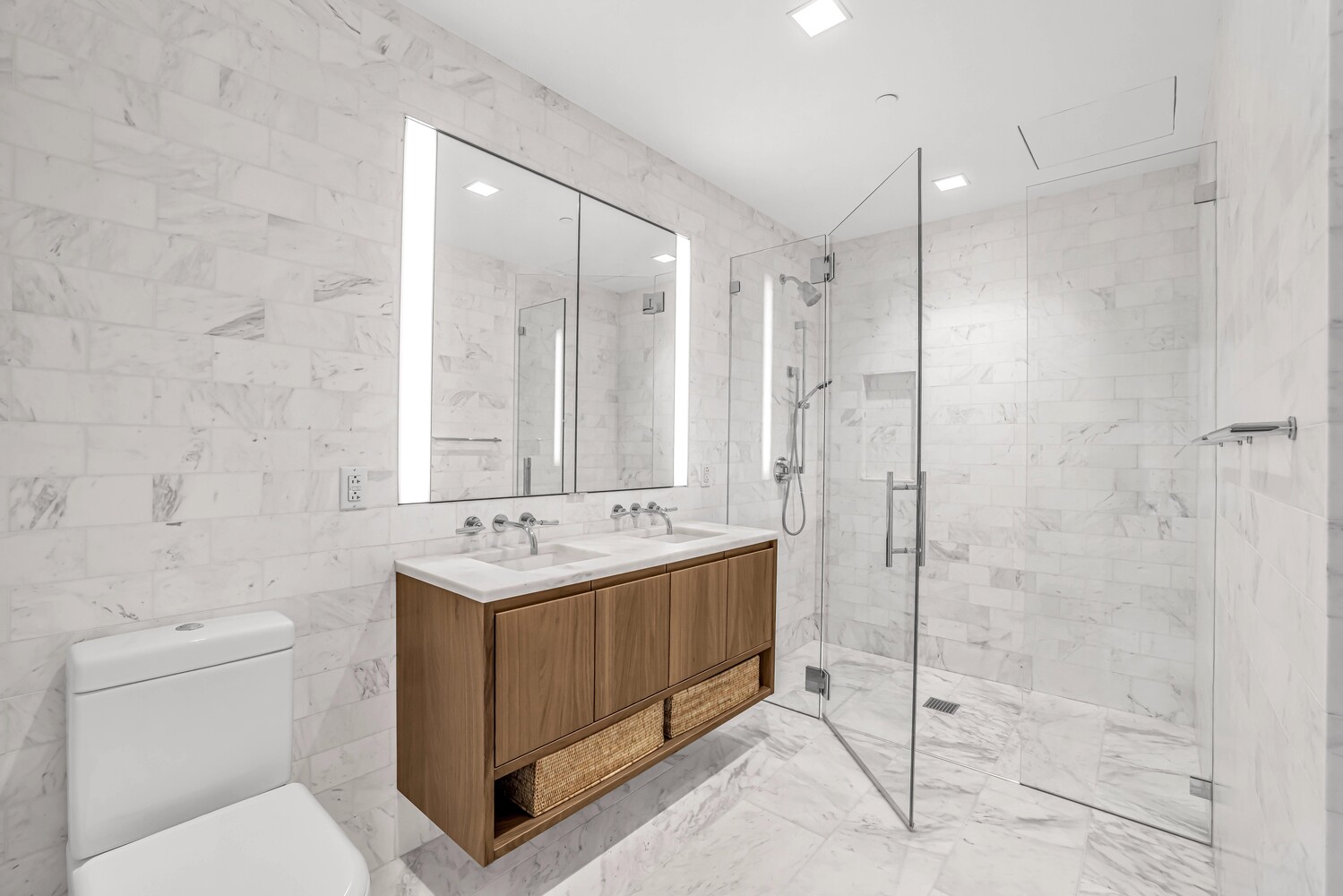 242 BROOME Street 8A