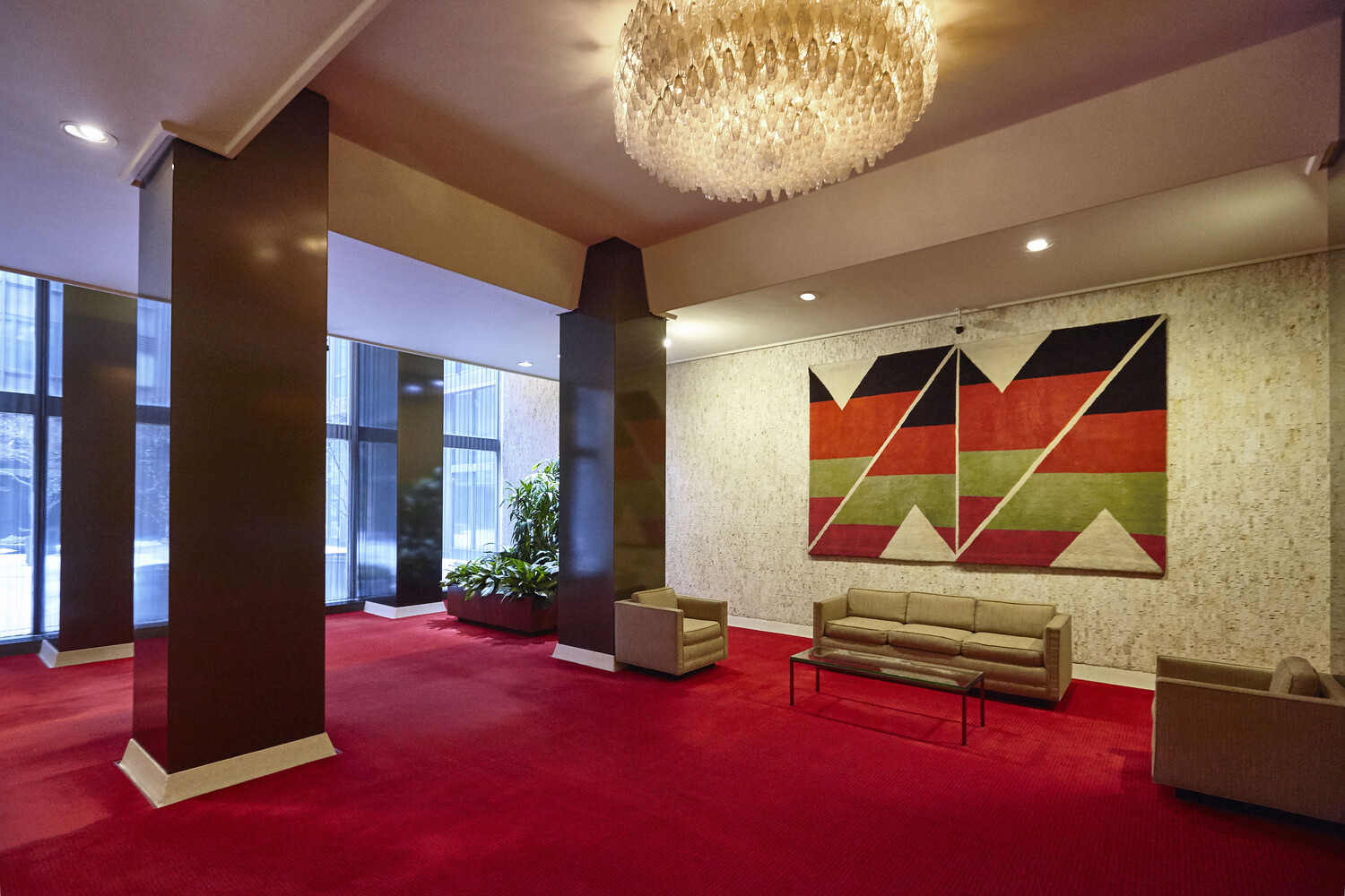 860 UNITED NATIONS Plaza 27/28C