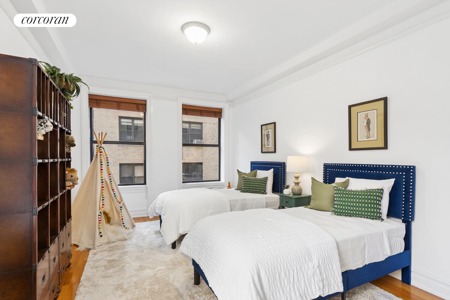 500 W END Avenue 6E