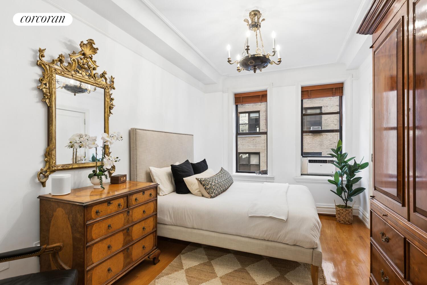 500 W END Avenue 6E