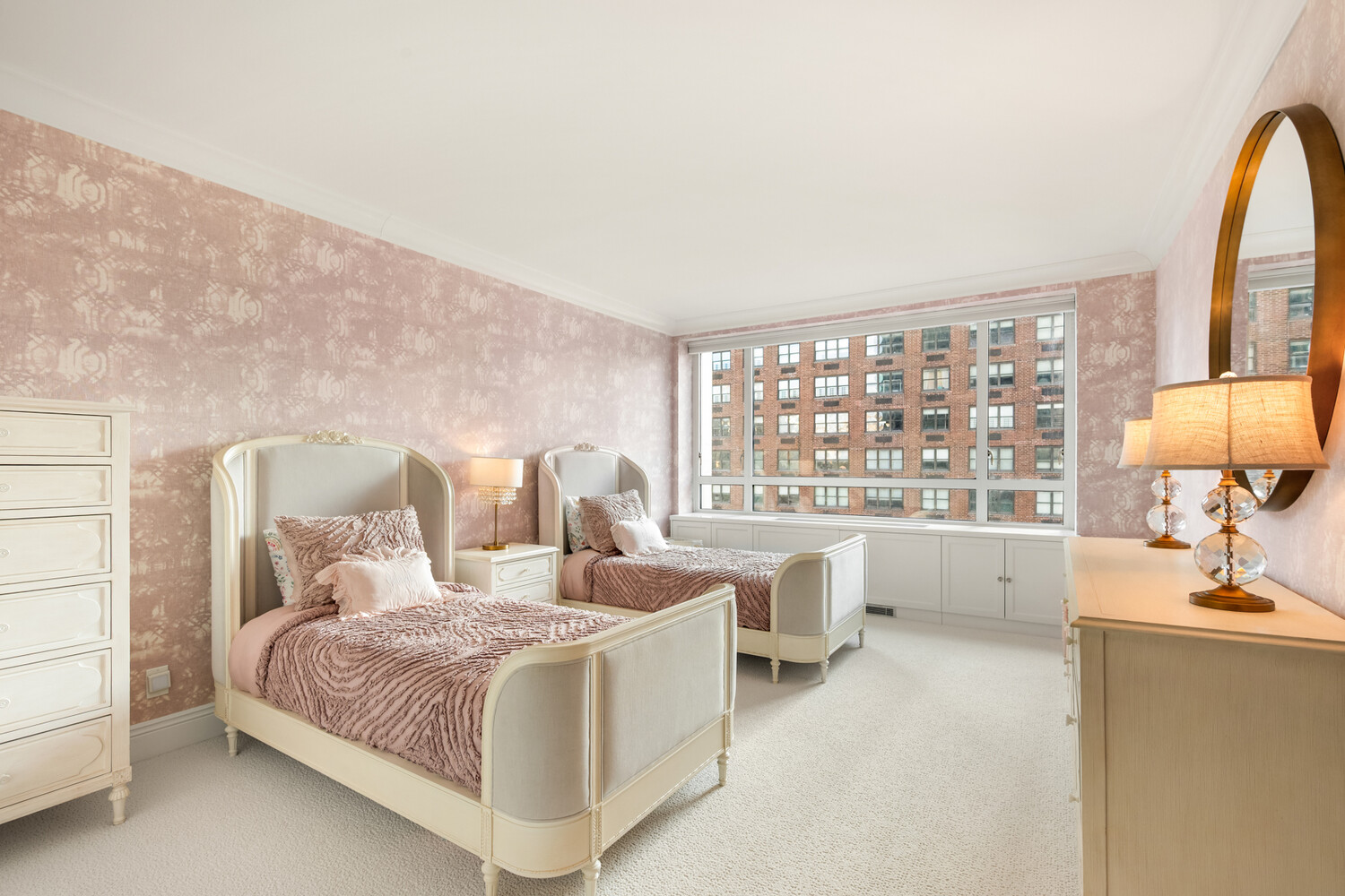 190 E 72ND Street 14D