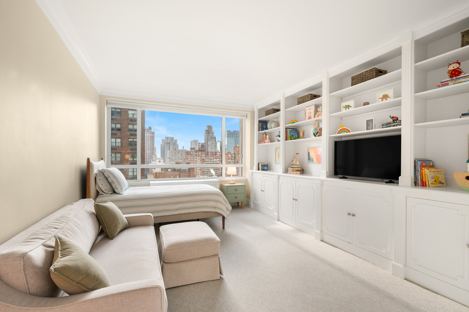 190 E 72ND Street 14D