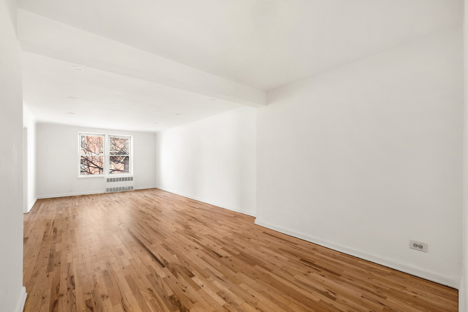 1717 E 18TH Street 2T