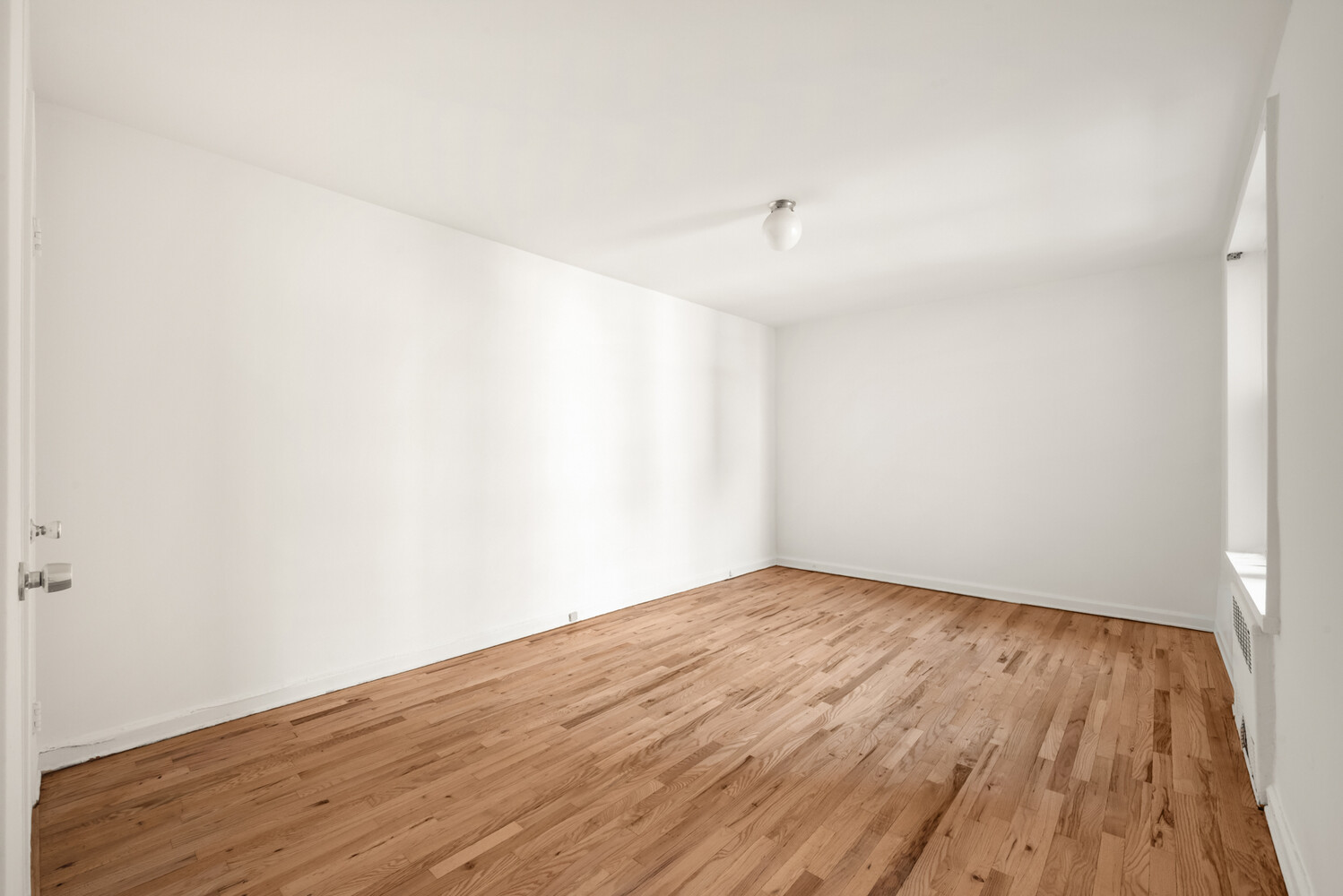 1717 E 18TH Street 2T