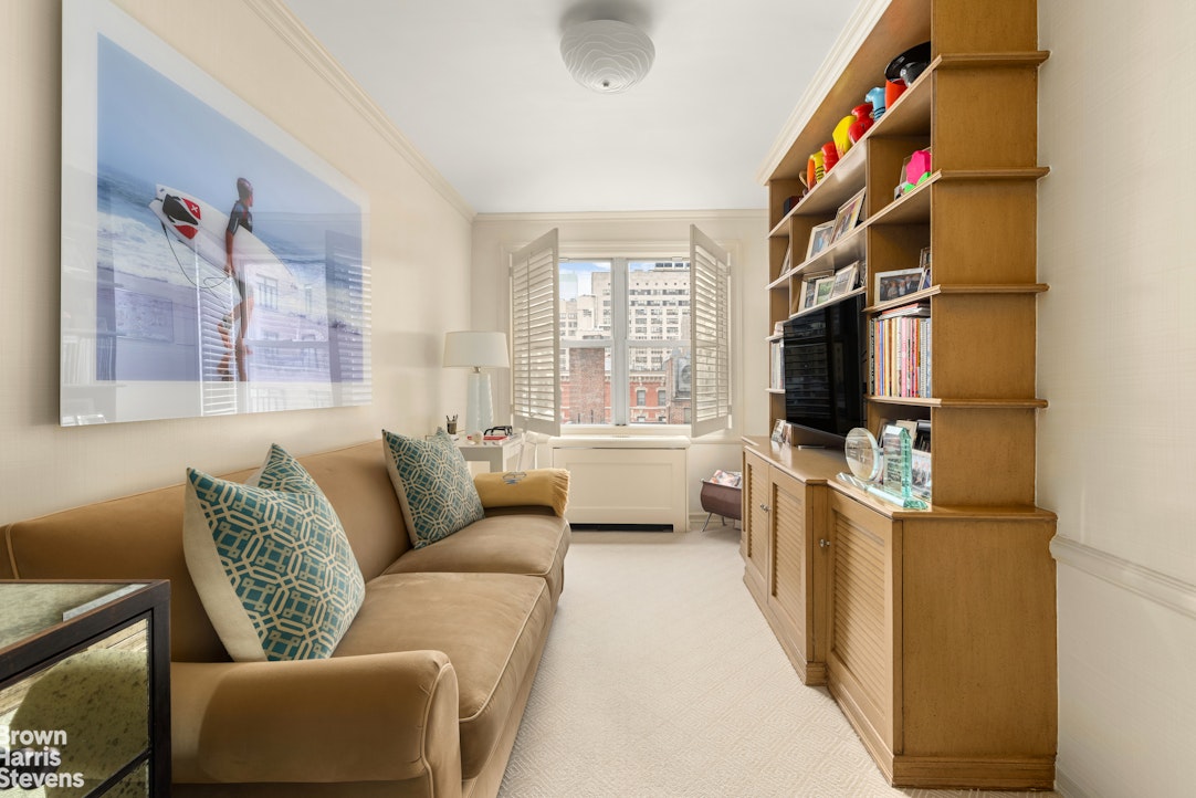 114 E 72ND Street 11A/B