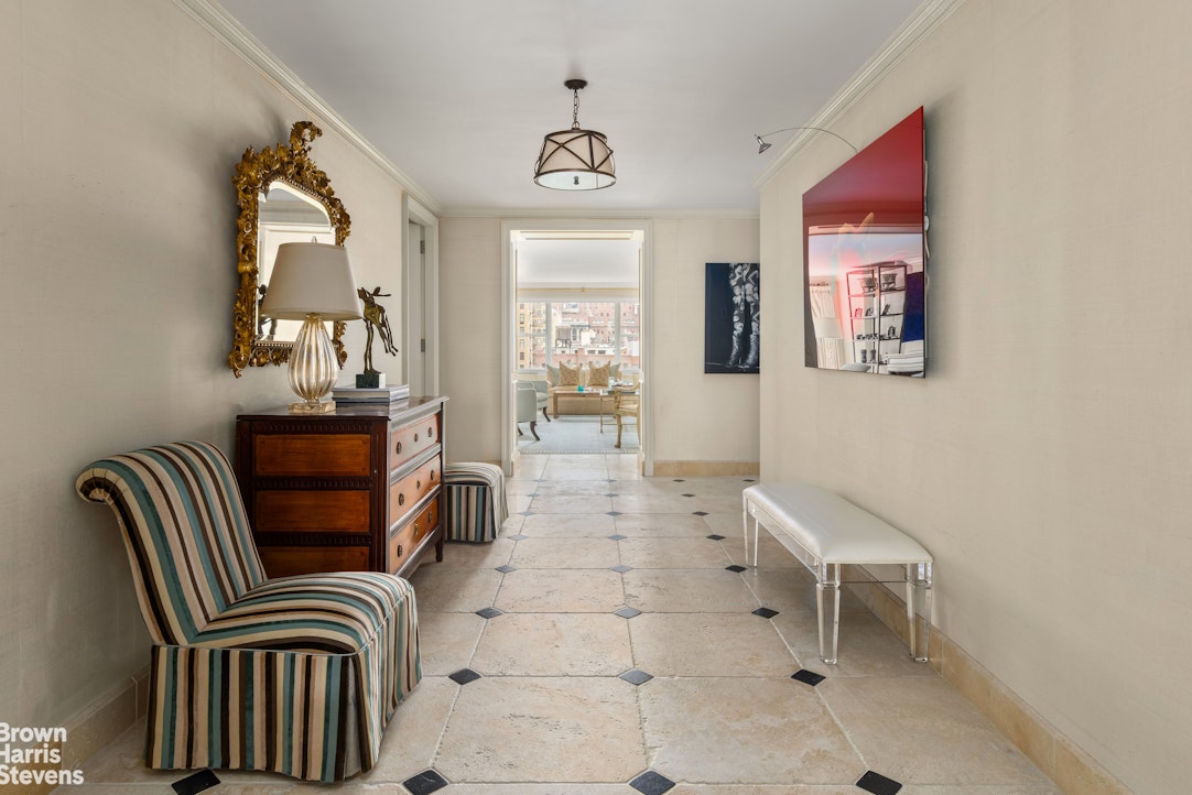 114 E 72ND Street 11A/B