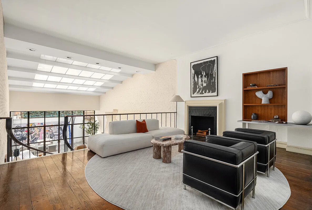 167 E 74TH Street