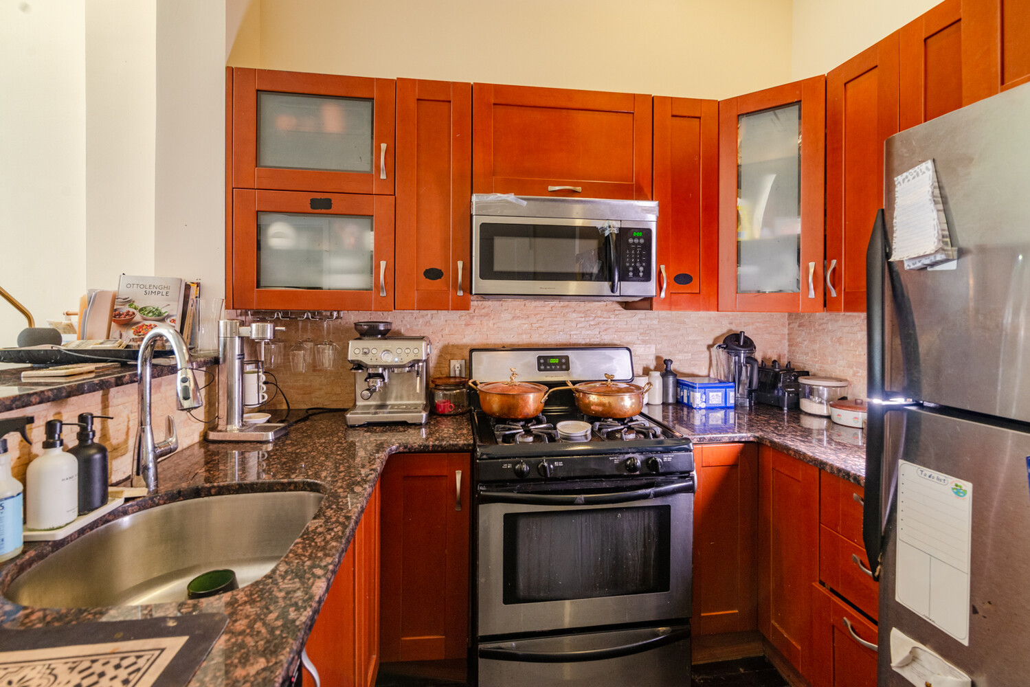 38 W 83RD Street 1