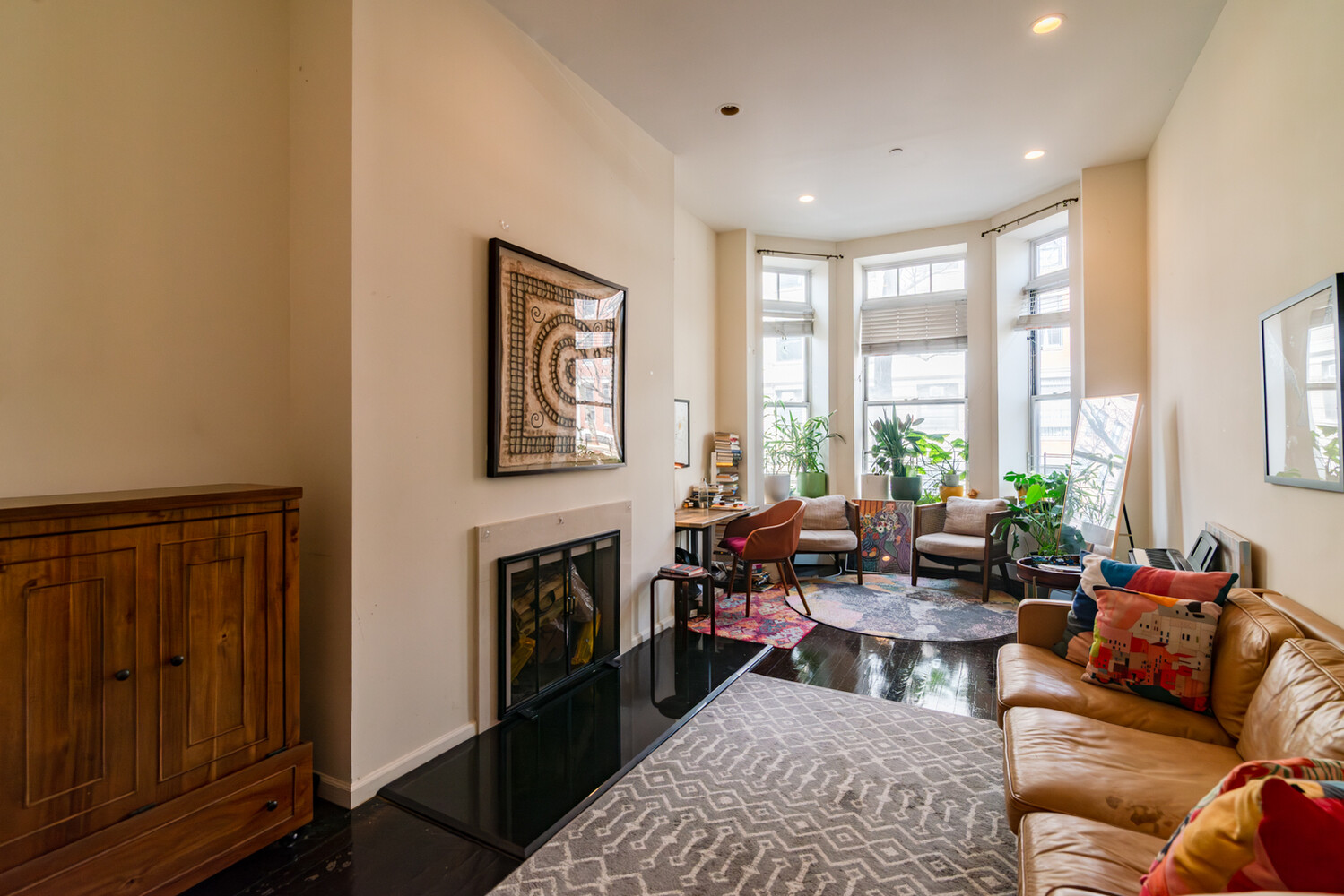 38 W 83RD Street 1