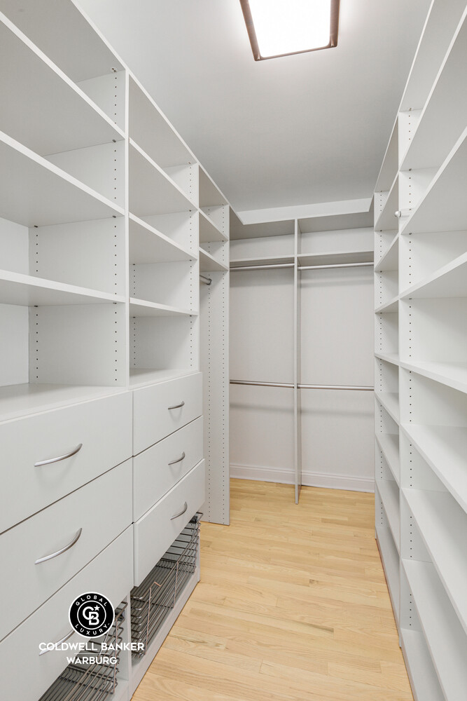 40 E 94TH Street 17G