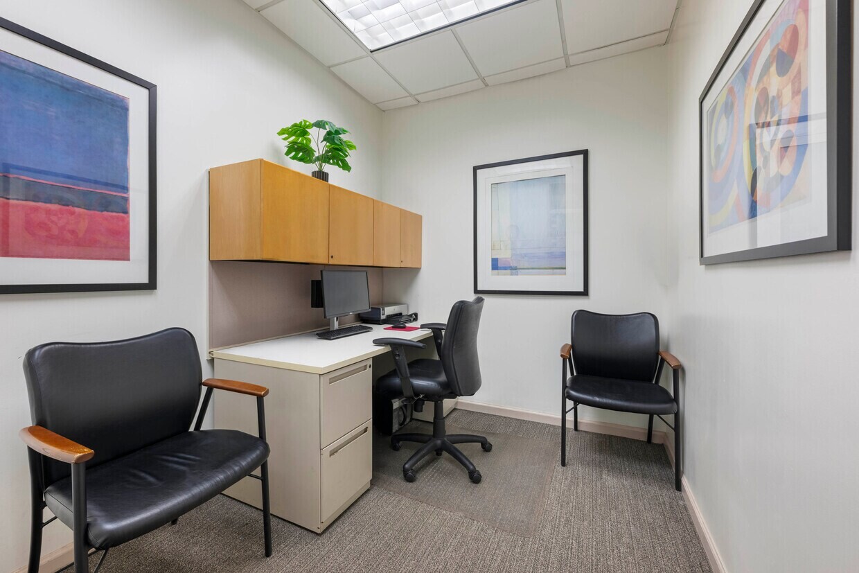 160 W 86th Street, Commercial