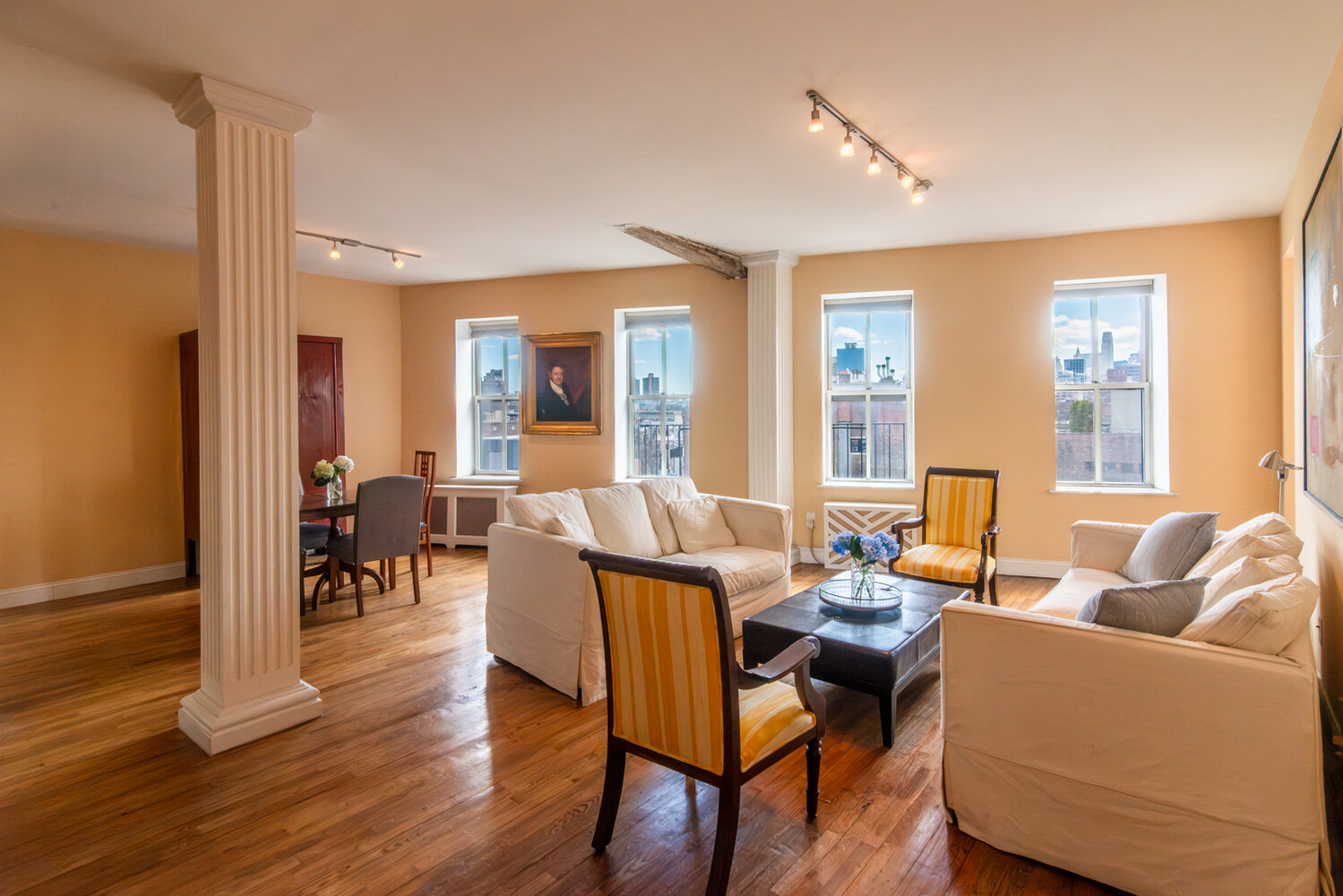 99 BANK Street 7Q